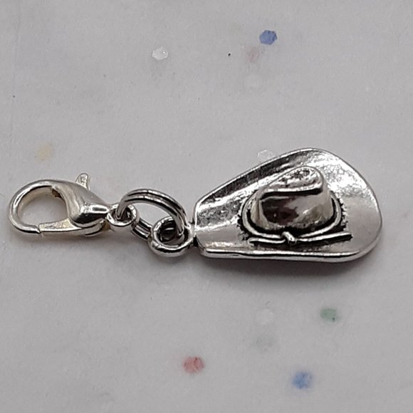 Rick Grimes Cowboy Hat Zipper Pull Walking Dead Zombies Undead Post-Apocalyptic - Picture 2 of 5